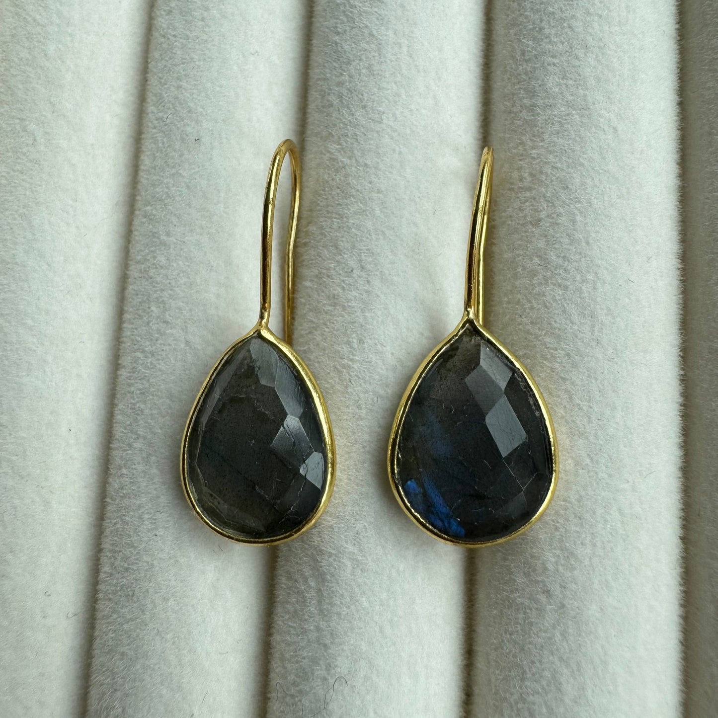 Irina Edelsteinohrring