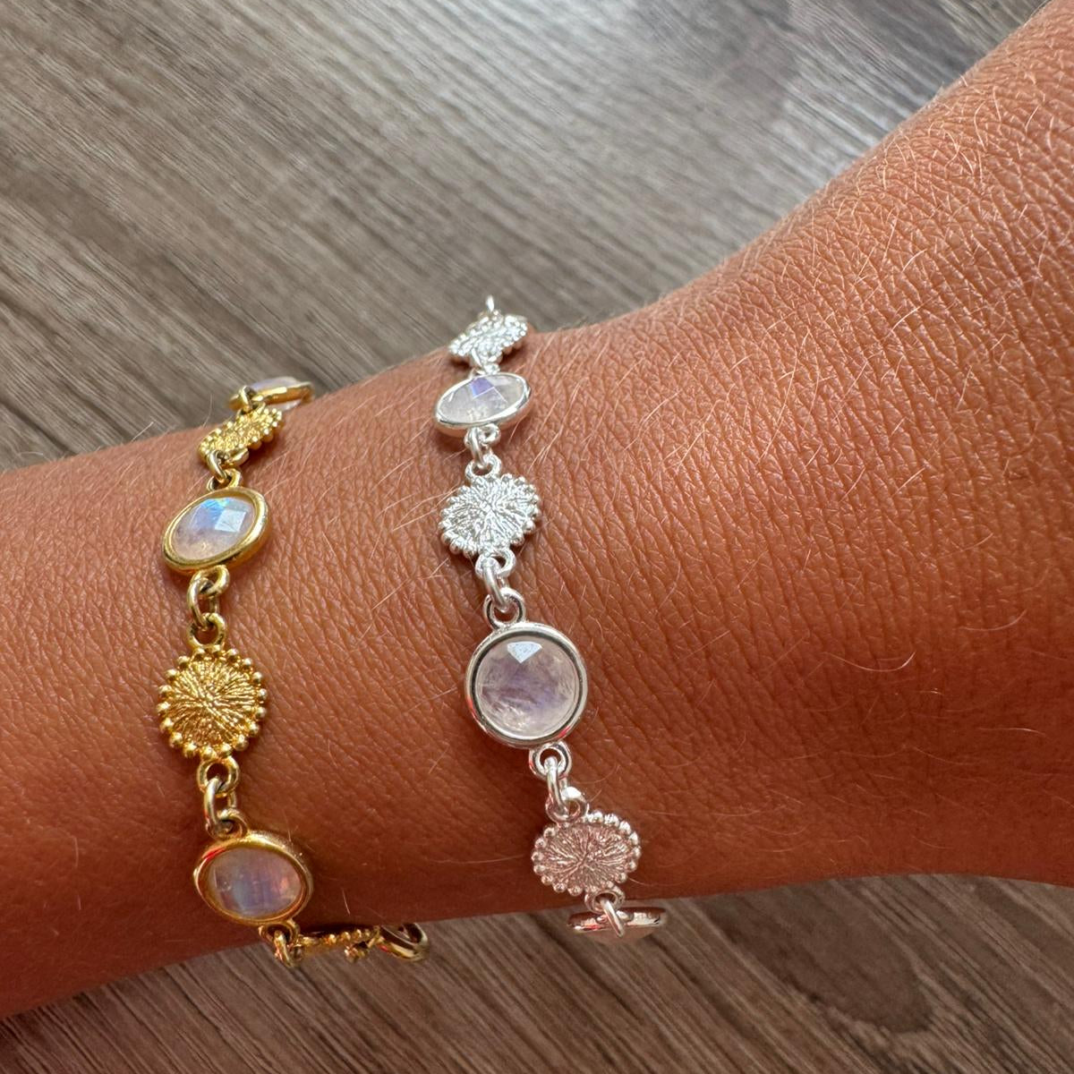 Mondsteinarmband Gold und Silber