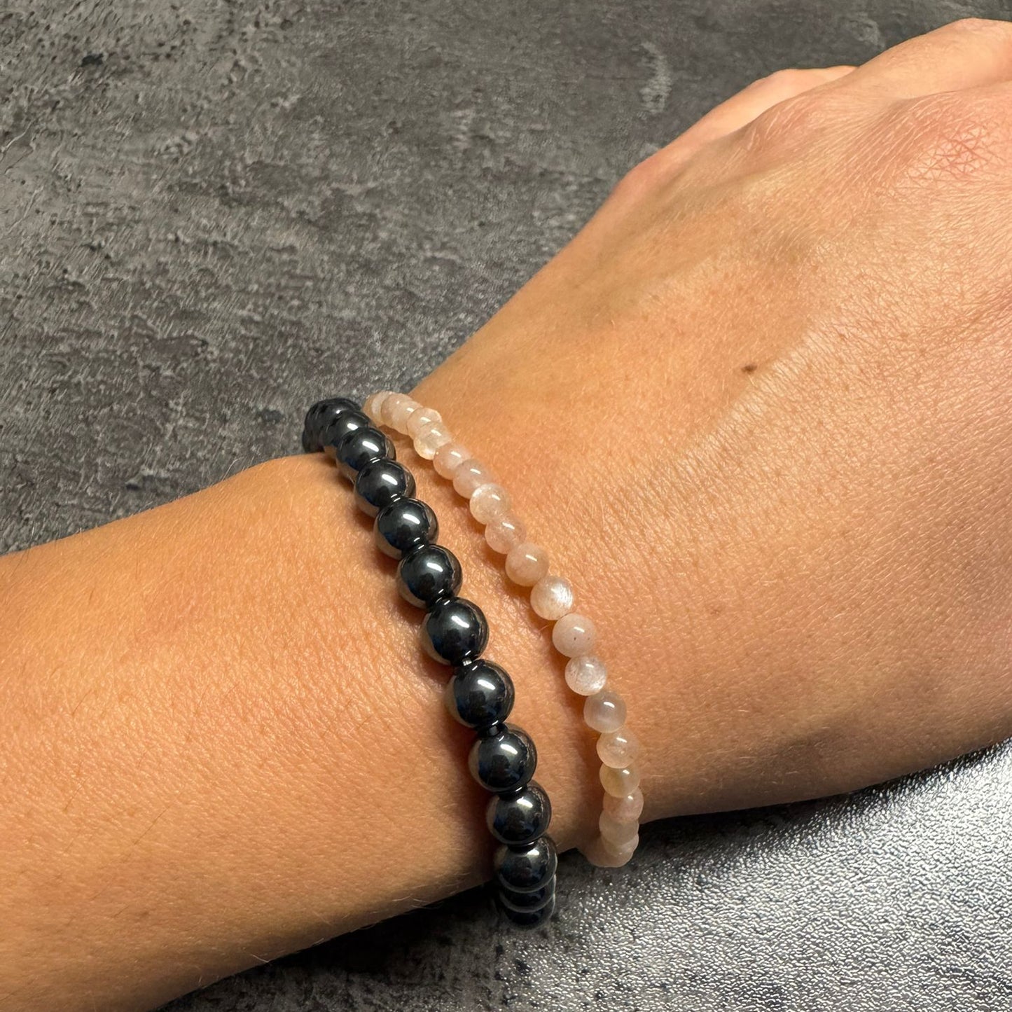 2026 Hämatit und Pfirsichmondstein