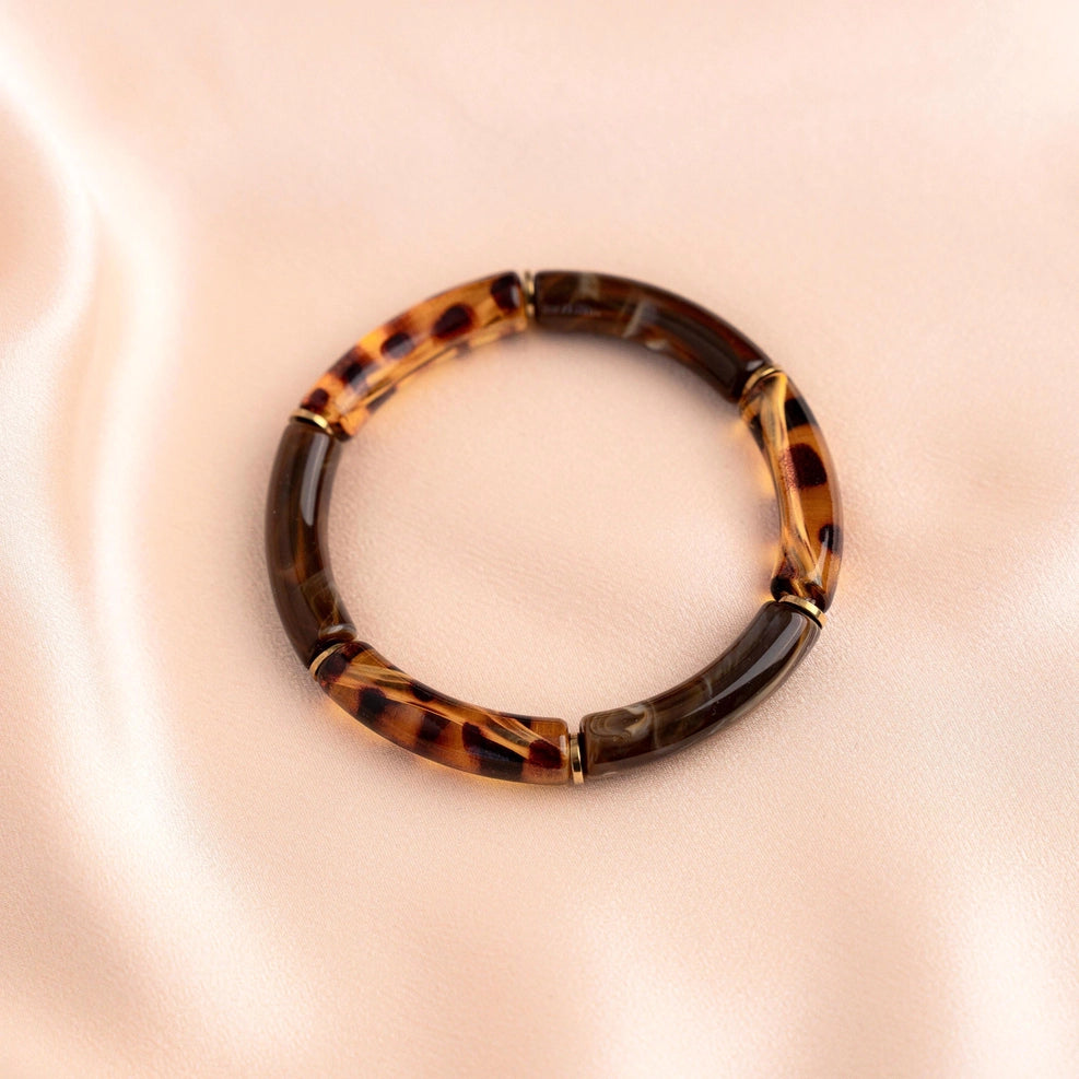 Bernstein im Leopadenmuster